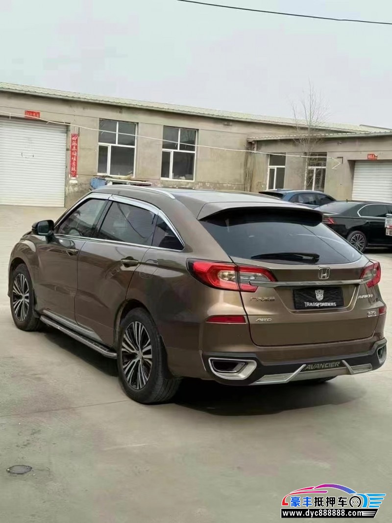 17年本田冠道轿车抵押车出售