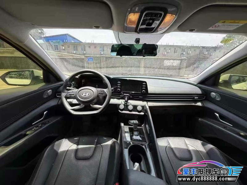 24年现代伊兰特轿车抵押车出售