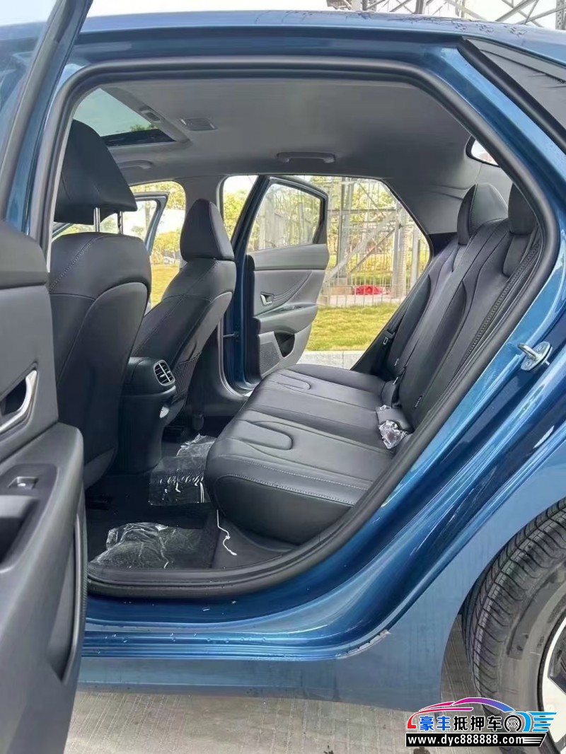 23年现代伊兰特轿车抵押车出售