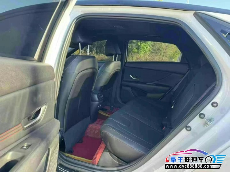 23年现代伊兰特轿车抵押车出售