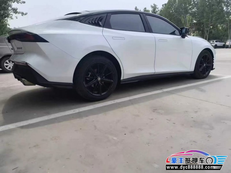 22年长安长安UNI轿车抵押车出售