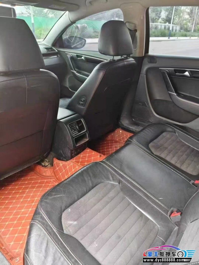 16年大众迈腾轿车抵押车出售