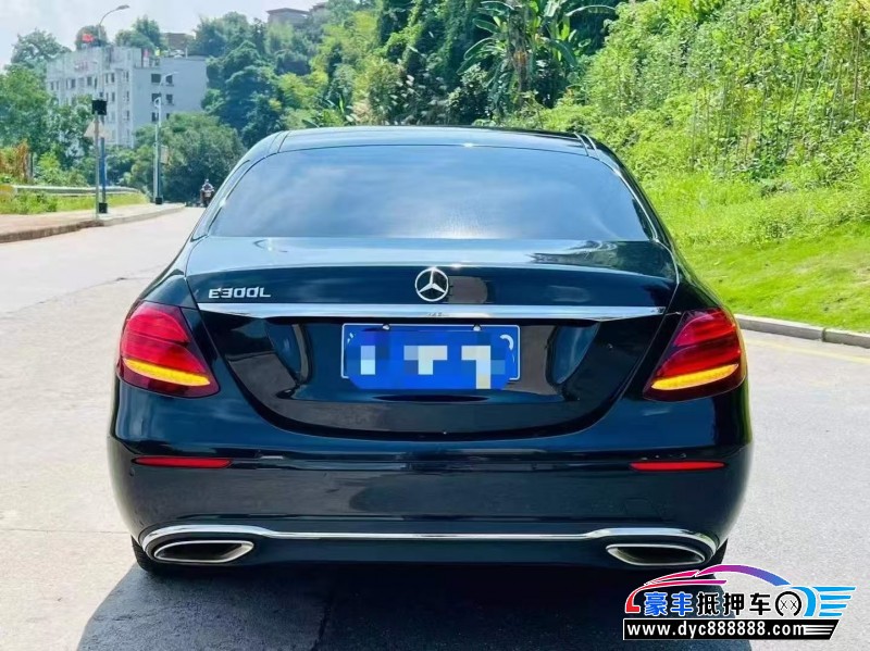 18年奔驰E轿车抵押车出售