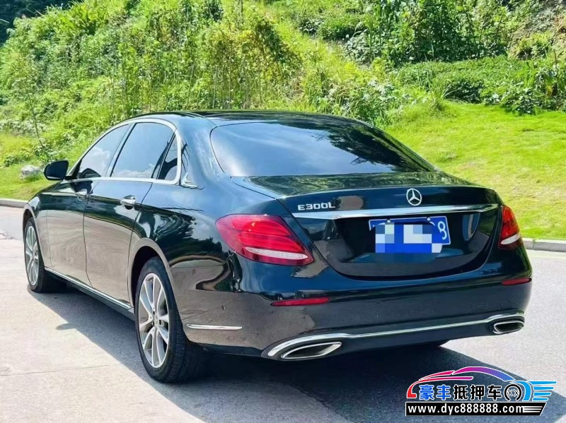 18年奔驰E轿车抵押车出售