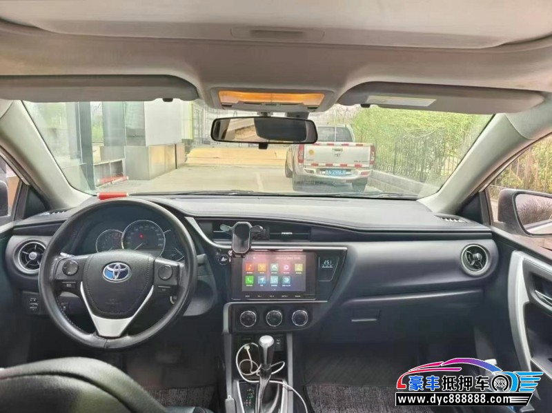 18年丰田雷凌轿车抵押车出售