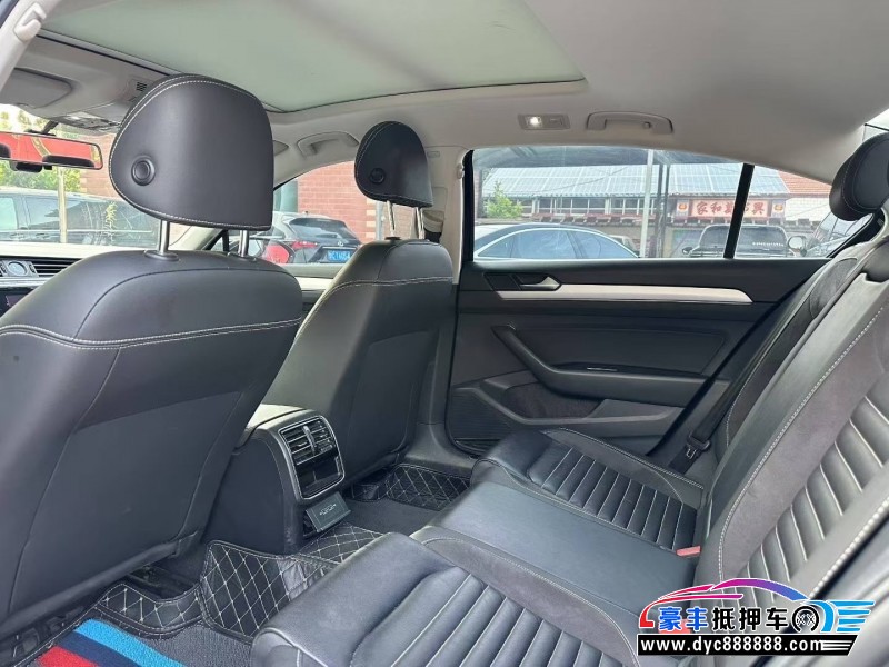 21年大众迈腾轿车抵押车出售