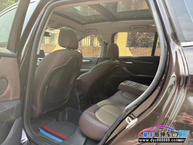 20年宝马X1轿车抵押车出售