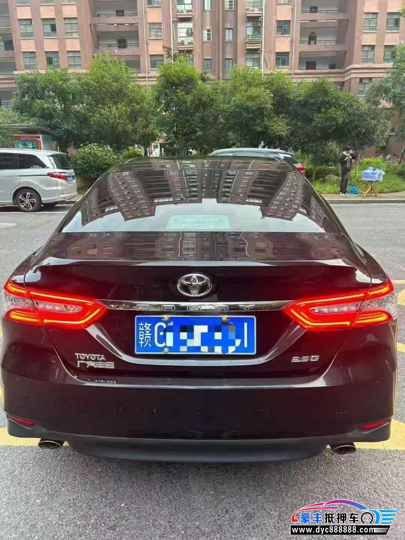 18年丰田凯美瑞轿车抵押车出售