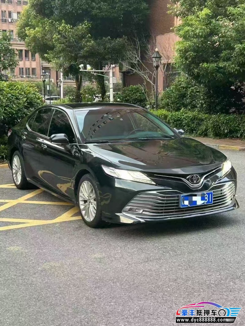 18年丰田凯美瑞轿车抵押车出售