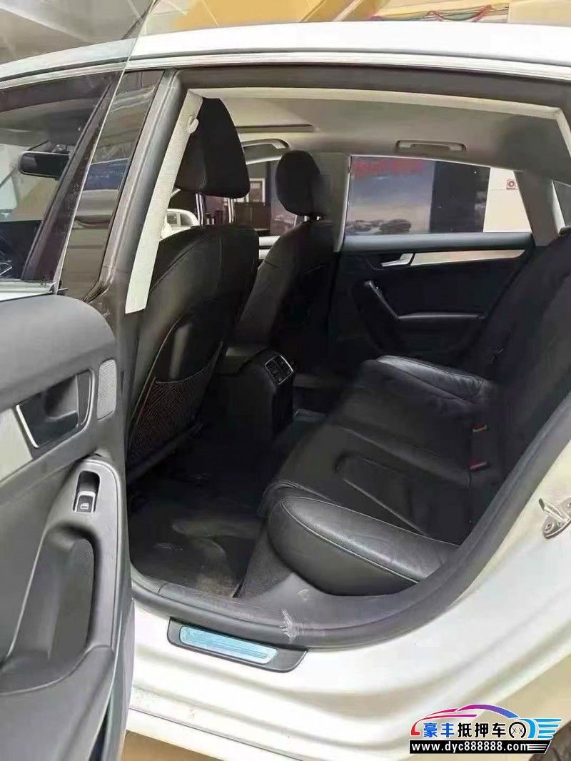 16年奥迪A5轿车抵押车出售