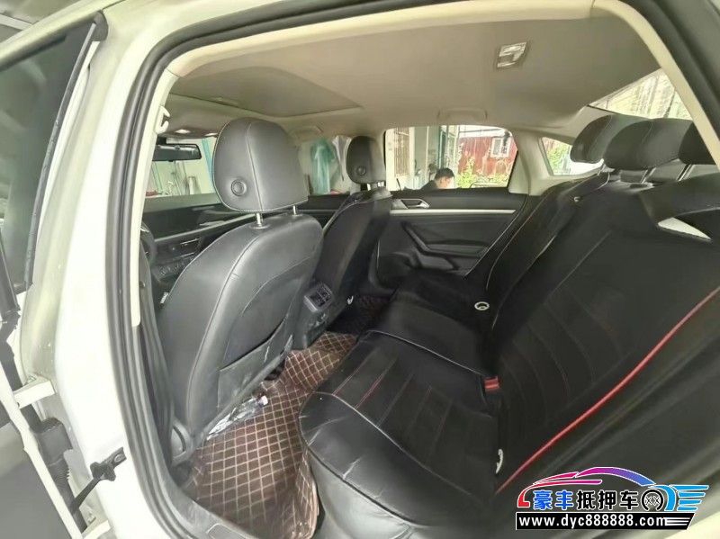 22年大众朗逸轿车抵押车出售