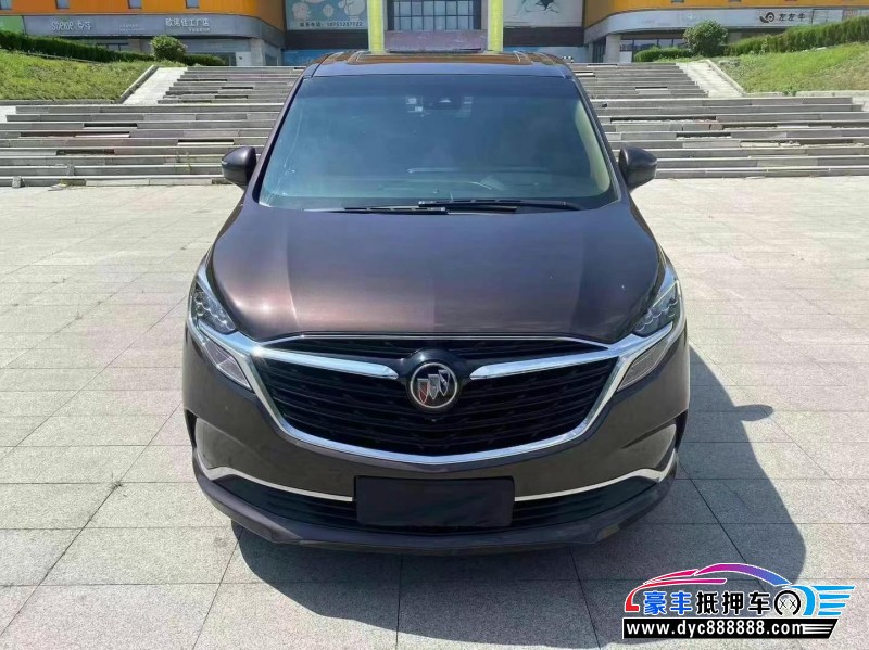 抵押车出售21年别克GL8轿车