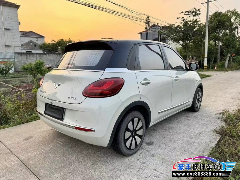 23年五菱缤果轿车抵押车出售