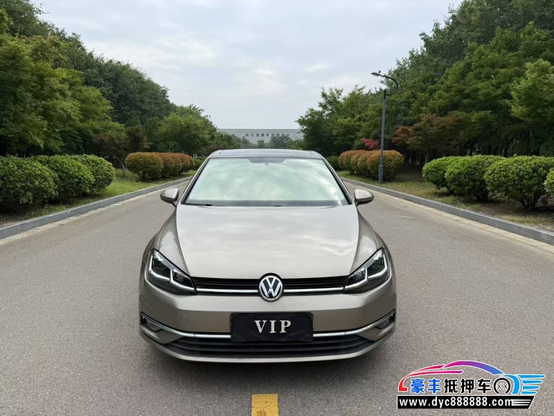 18年大众高尔夫轿车抵押车出售