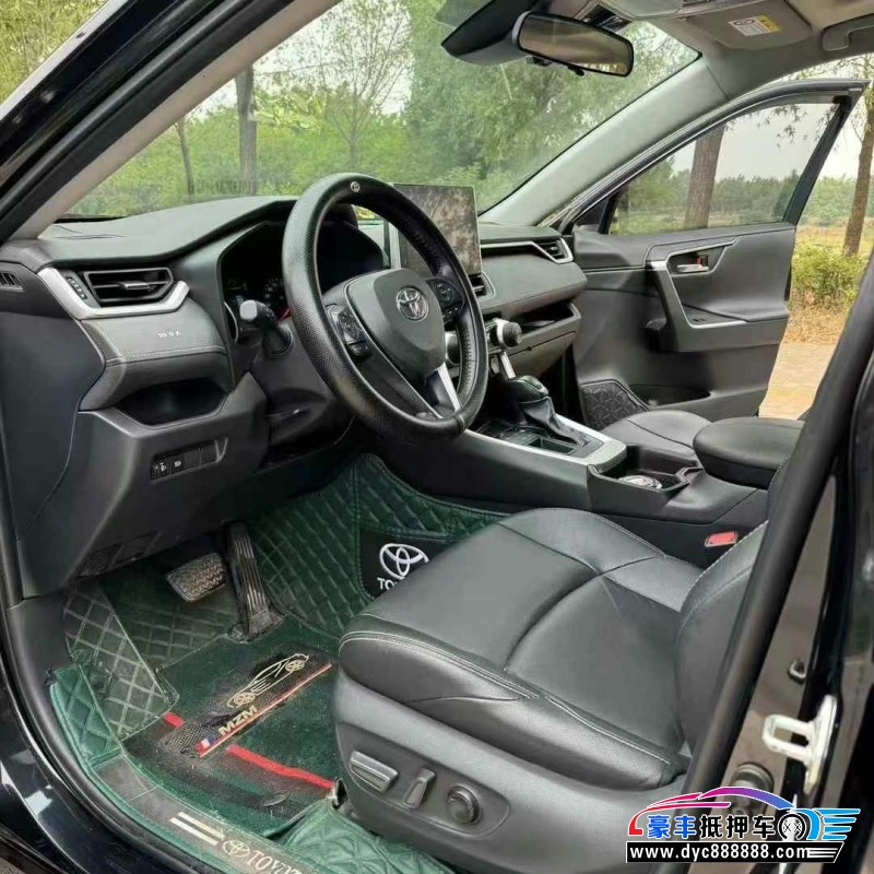 22年丰田威兰达轿车抵押车出售