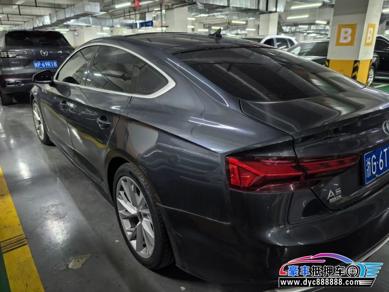 21年奥迪A5轿车抵押车出售