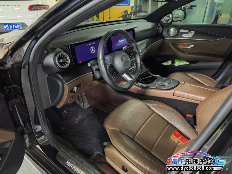 21年奔驰E轿车抵押车出售