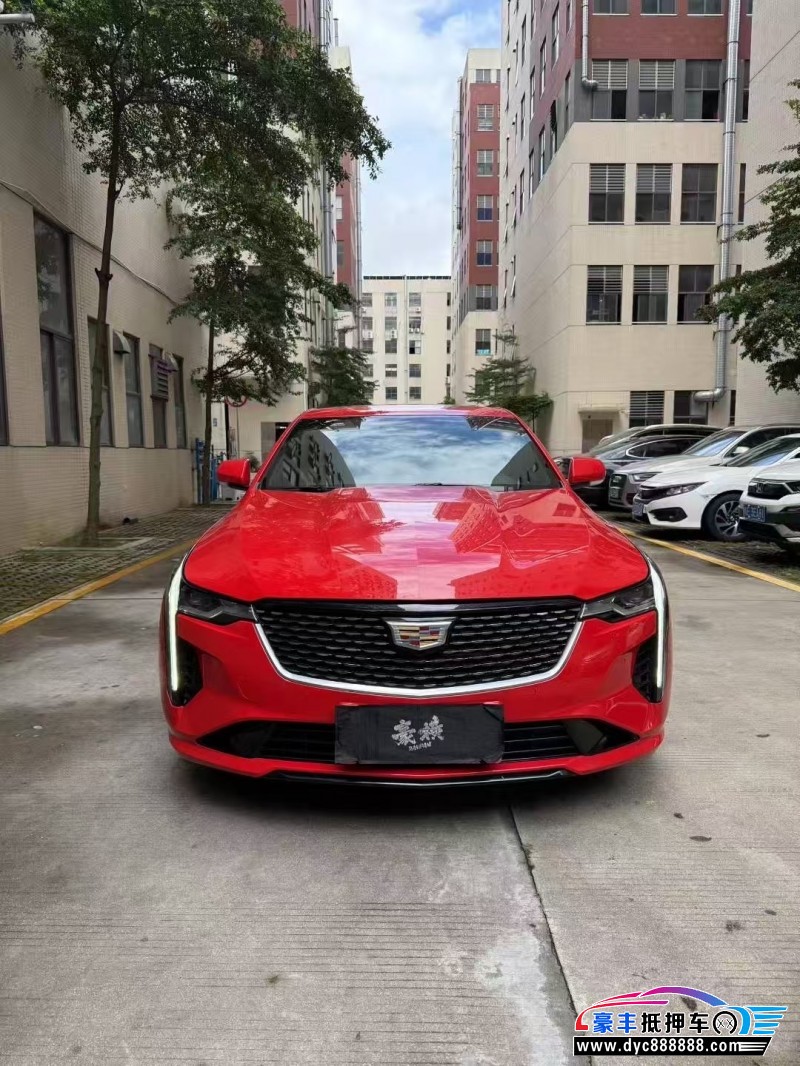 抵押车出售22年凯迪拉克CT4轿车