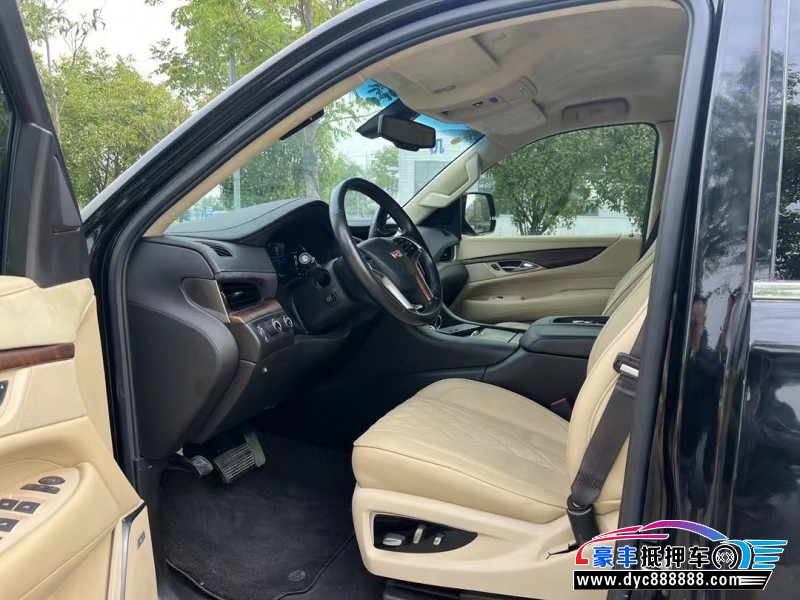 18年凯迪拉克凯雷德轿车抵押车出售