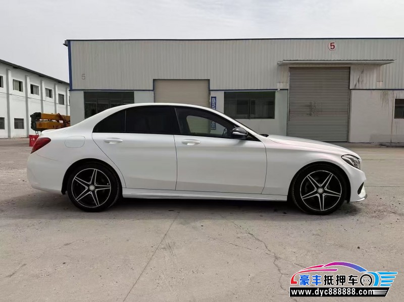 16年奔驰C轿车抵押车出售