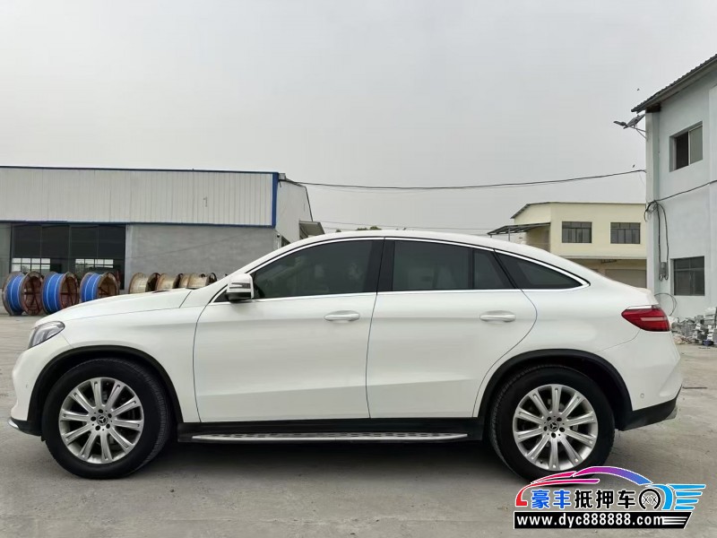 18年奔驰GLE轿车抵押车出售