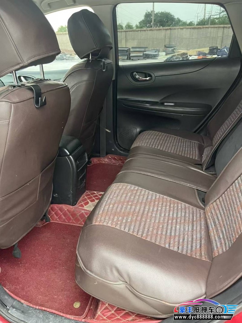 15年日产骐达轿车抵押车出售