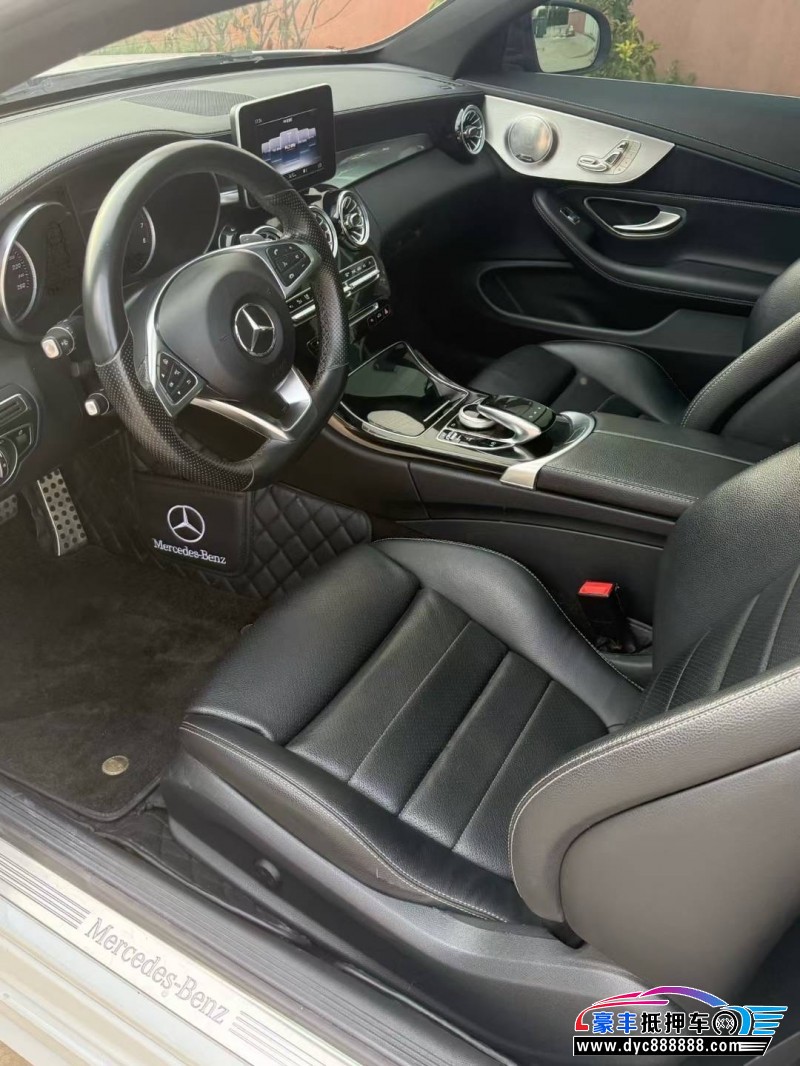 18年奔驰C轿车抵押车出售