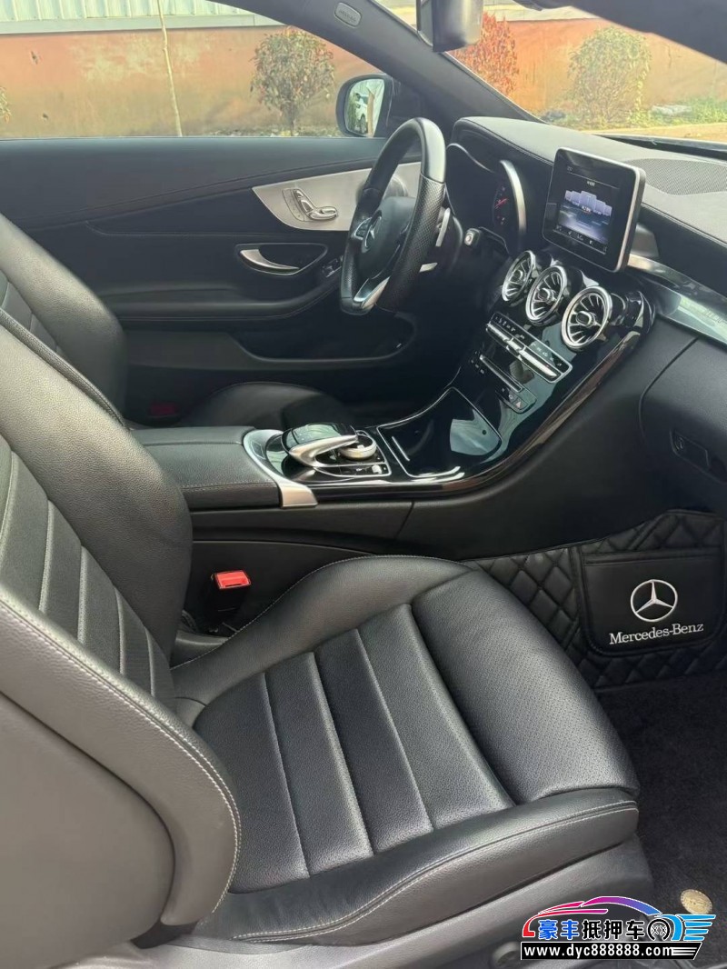 18年奔驰C轿车抵押车出售