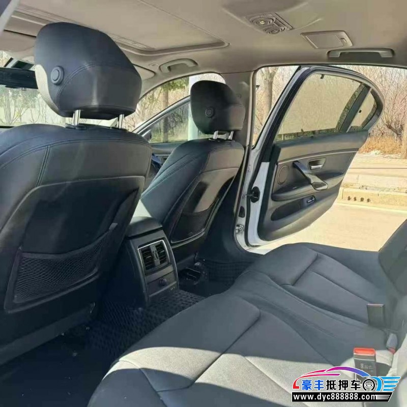 18年宝马3系轿车抵押车出售