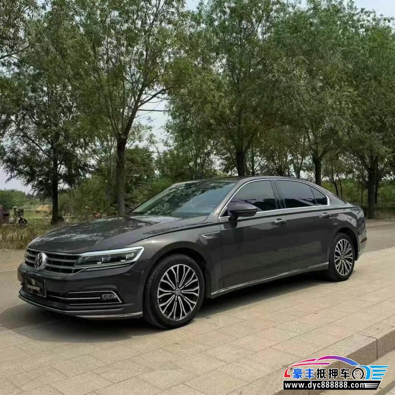 17年大众辉昂轿车抵押车出售