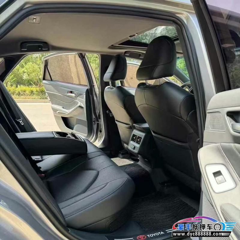 24年丰田亚洲龙轿车抵押车出售