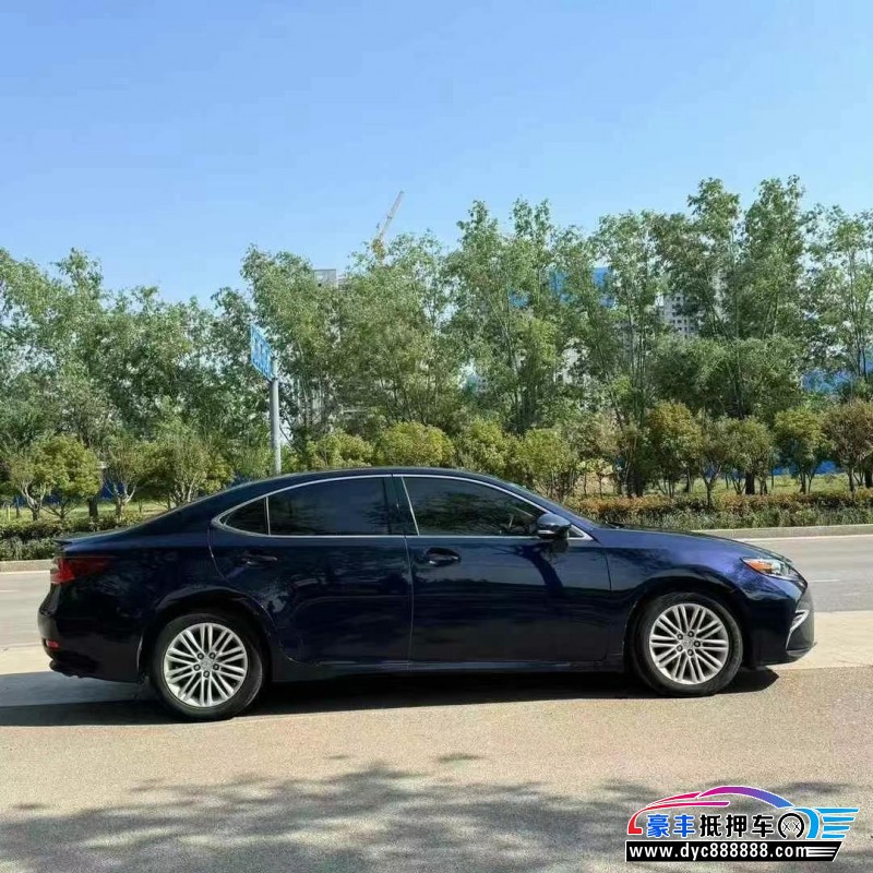 17年雷克萨斯ES轿车抵押车出售