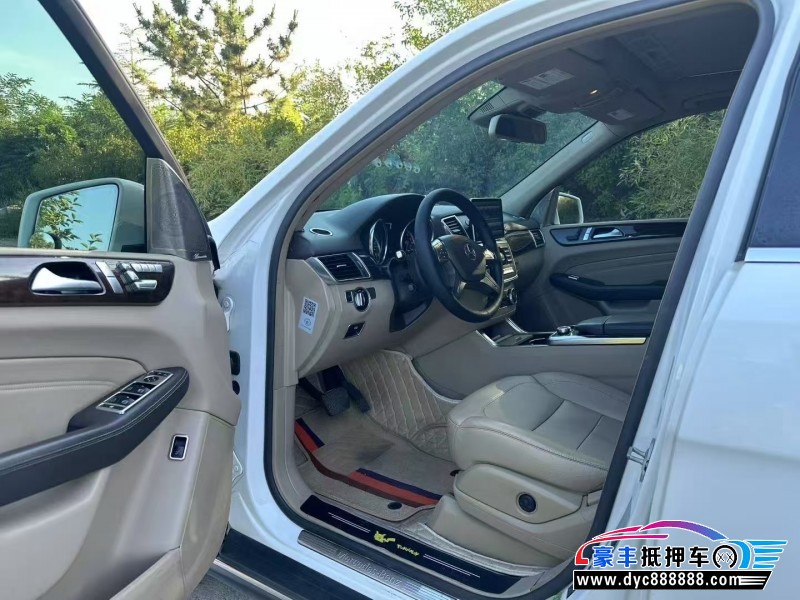 15年奔驰ML轿车抵押车出售