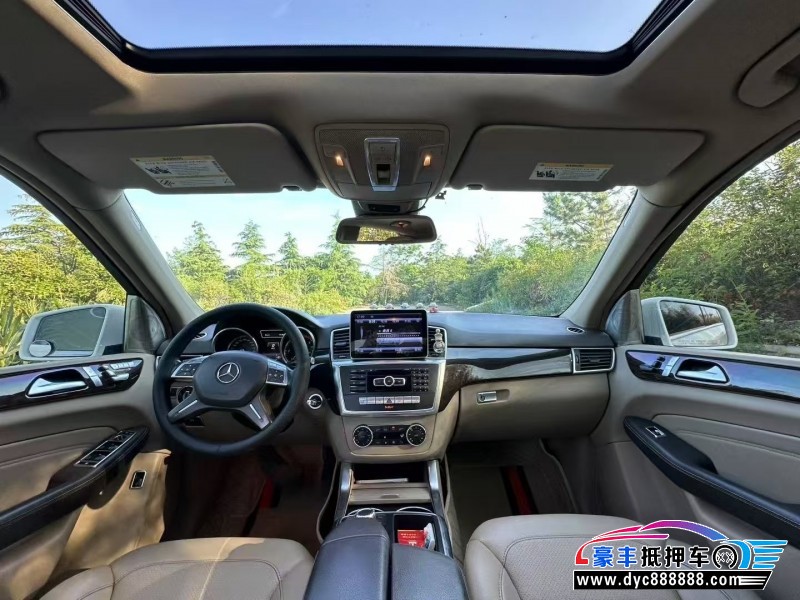 15年奔驰ML轿车抵押车出售