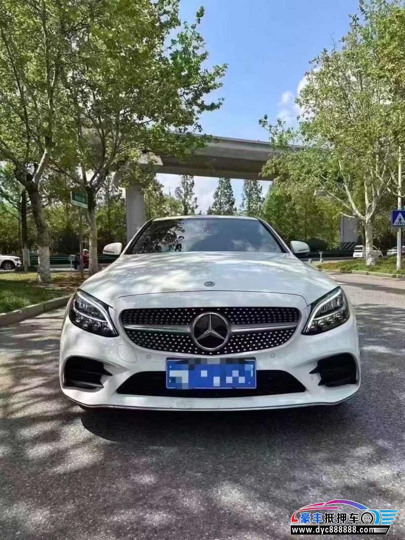 19年奔驰C轿车抵押车出售