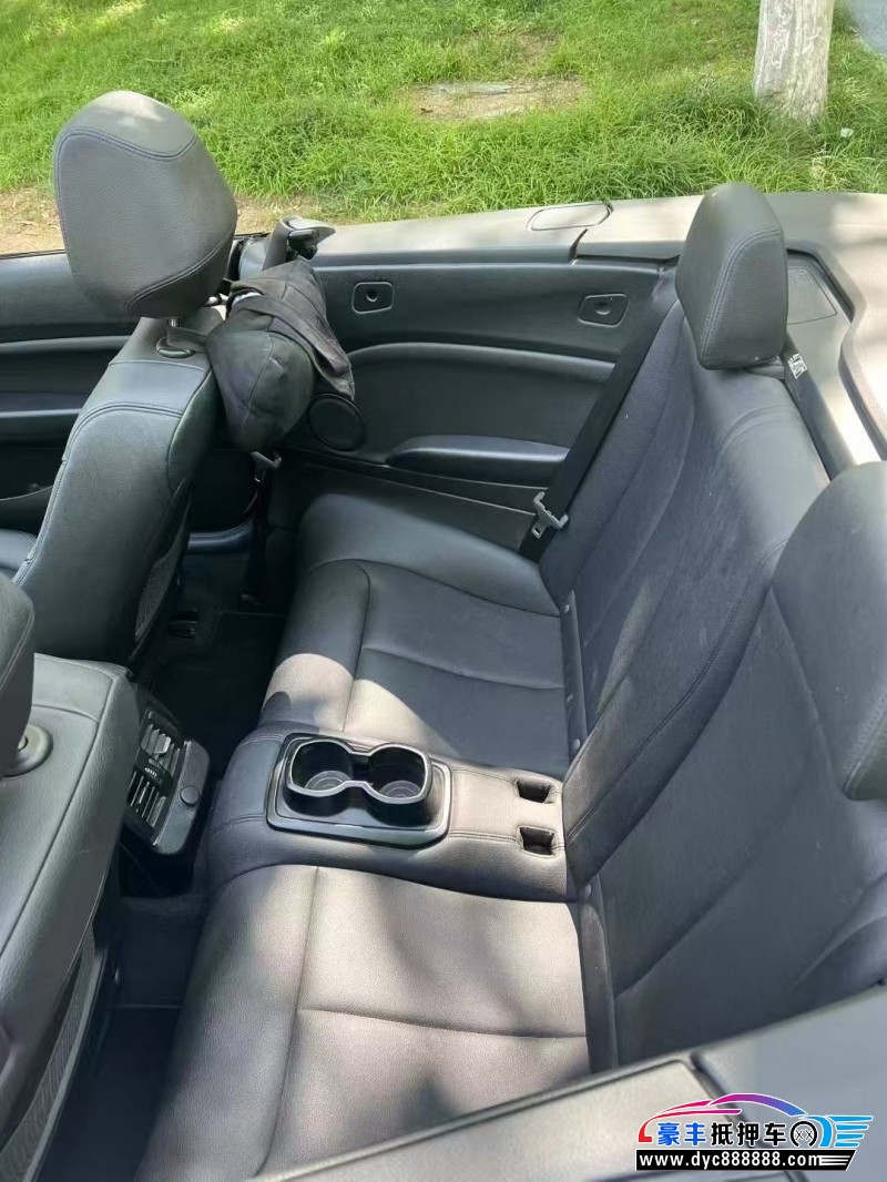 16年宝马2系轿车抵押车出售