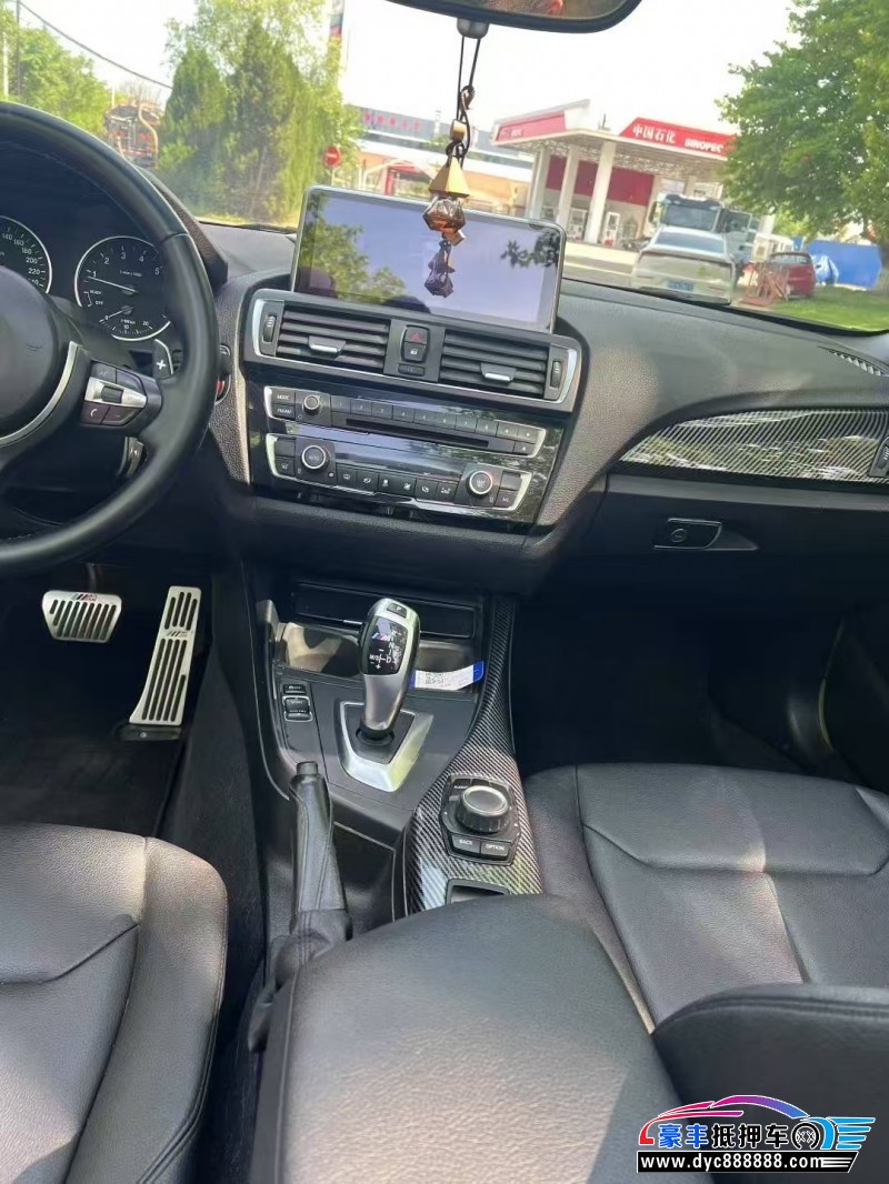 16年宝马2系轿车抵押车出售