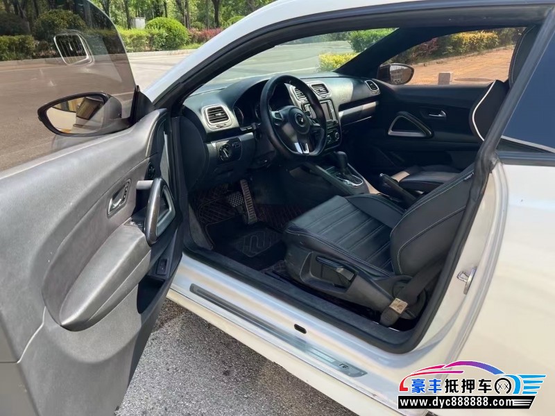 14年大众尚酷轿车抵押车出售