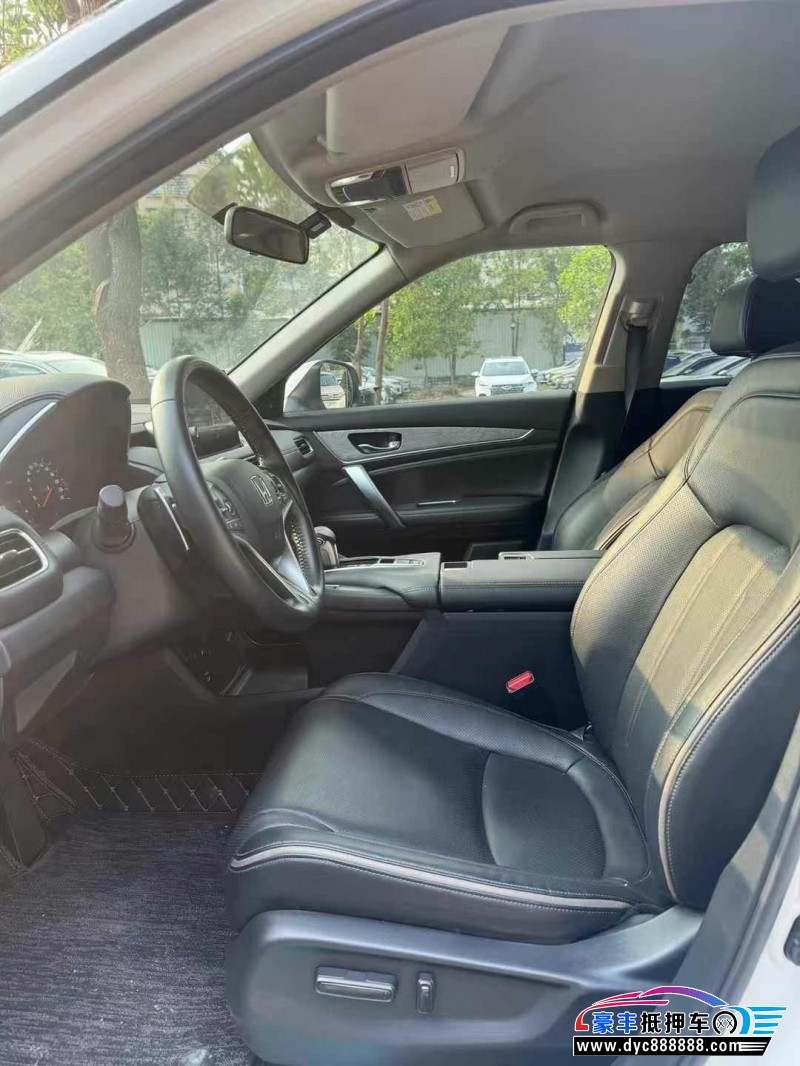 24年本田冠道轿车抵押车出售