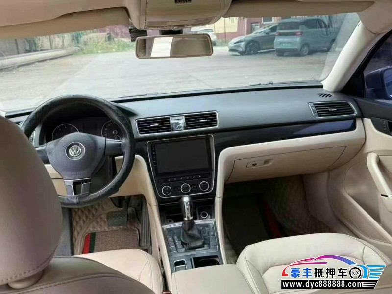 14年大众帕萨特轿车抵押车出售