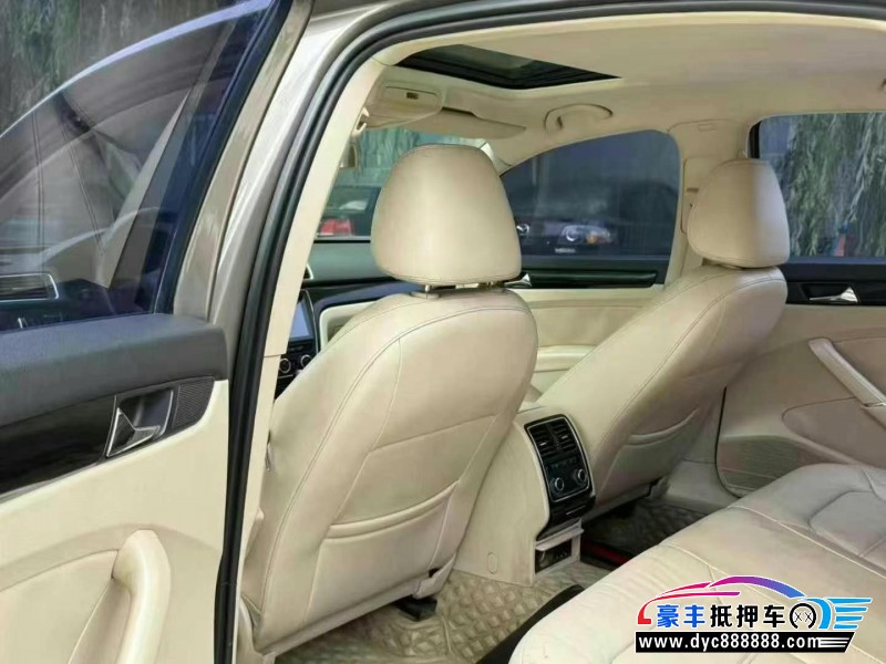 14年大众帕萨特轿车抵押车出售