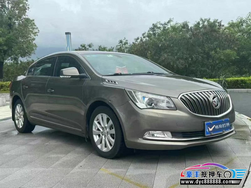 15年别克君越轿车抵押车出售