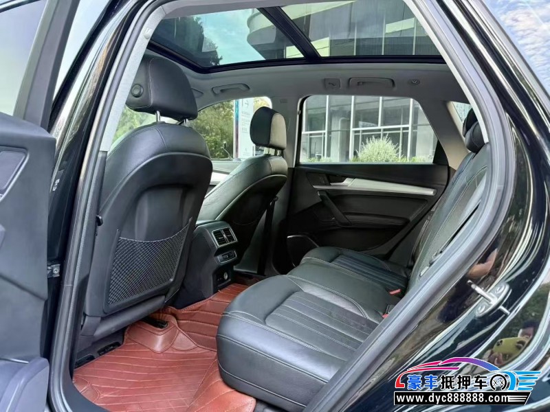 20年奥迪Q5轿车抵押车出售