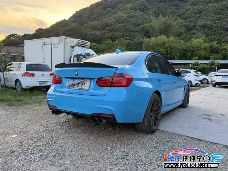 13年宝马3系轿车抵押车出售