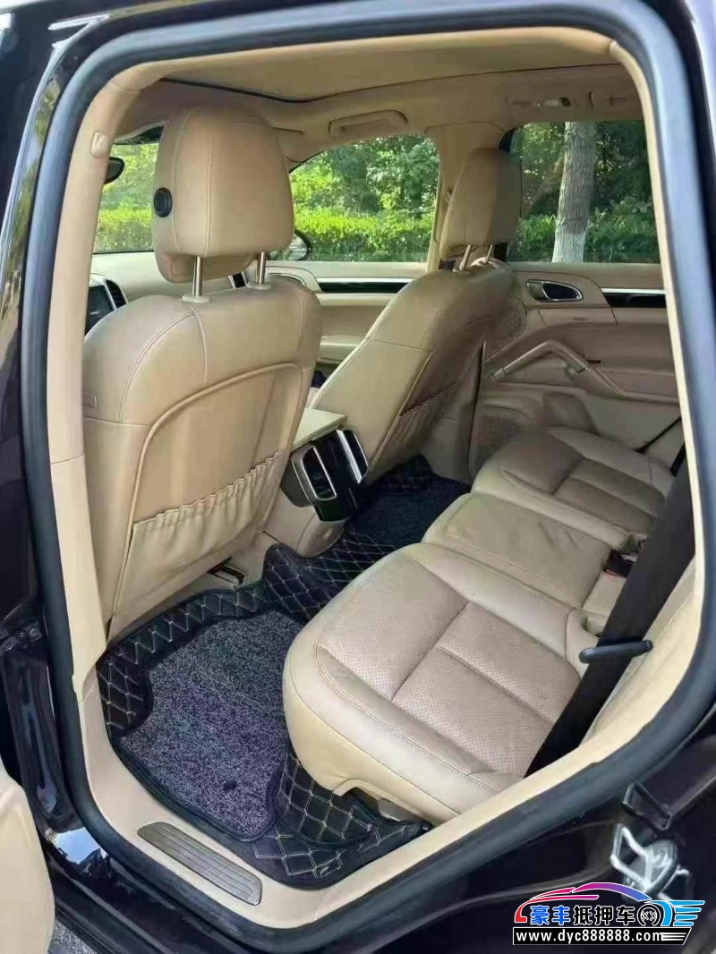 17年保时捷卡宴轿车抵押车出售