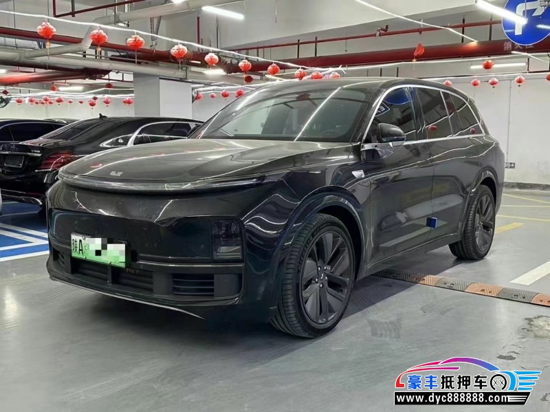 25年理想L8轿车抵押车出售