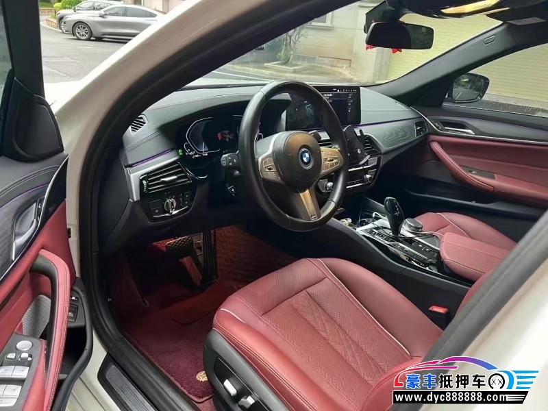 23年宝马5系轿车抵押车出售