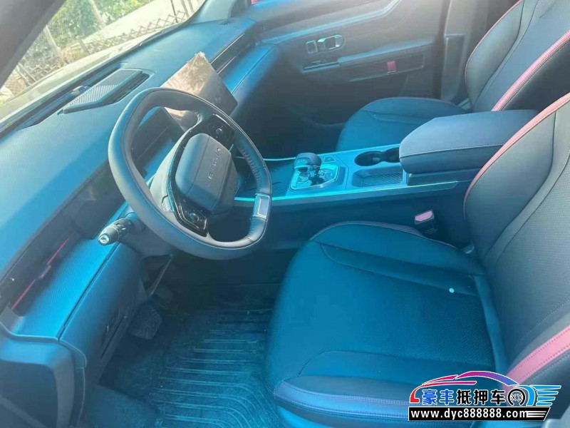 25年捷途大圣轿车抵押车出售