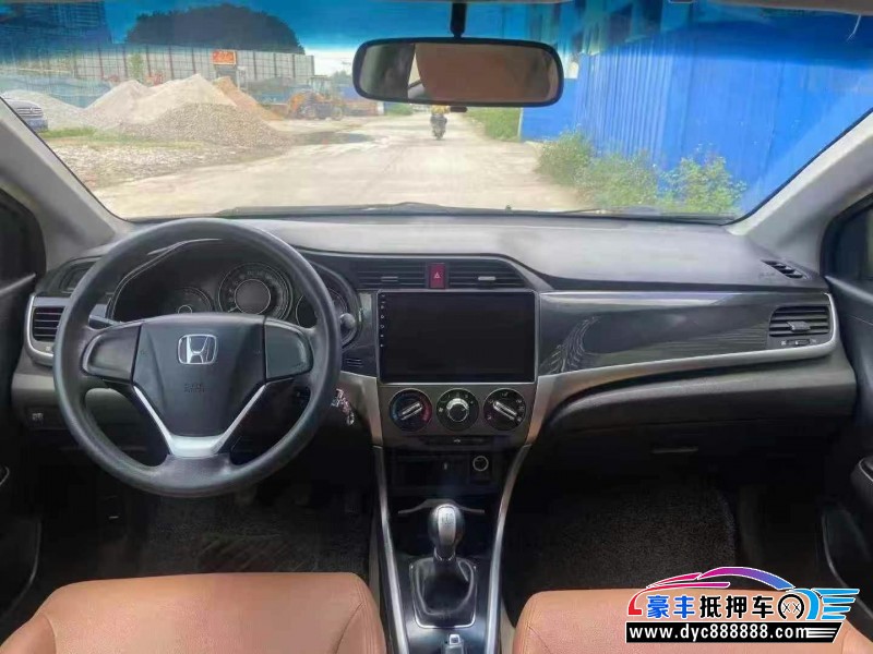 15年本田凌派轿车抵押车出售