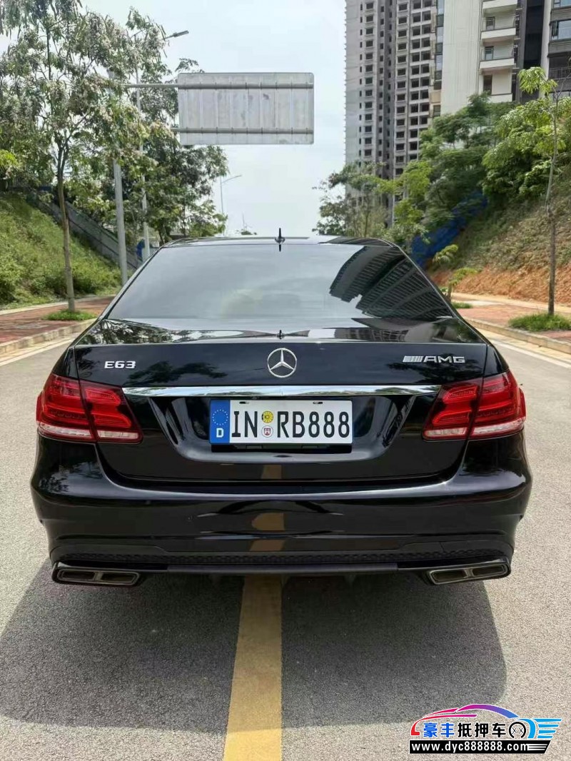 15年奔驰E轿车抵押车出售